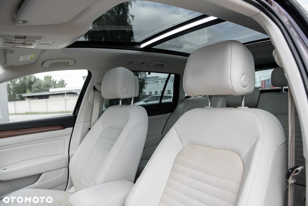 Volkswagen Passat Variant 1.8 TSI (BlueMotion Technology) DSG Highline - 20