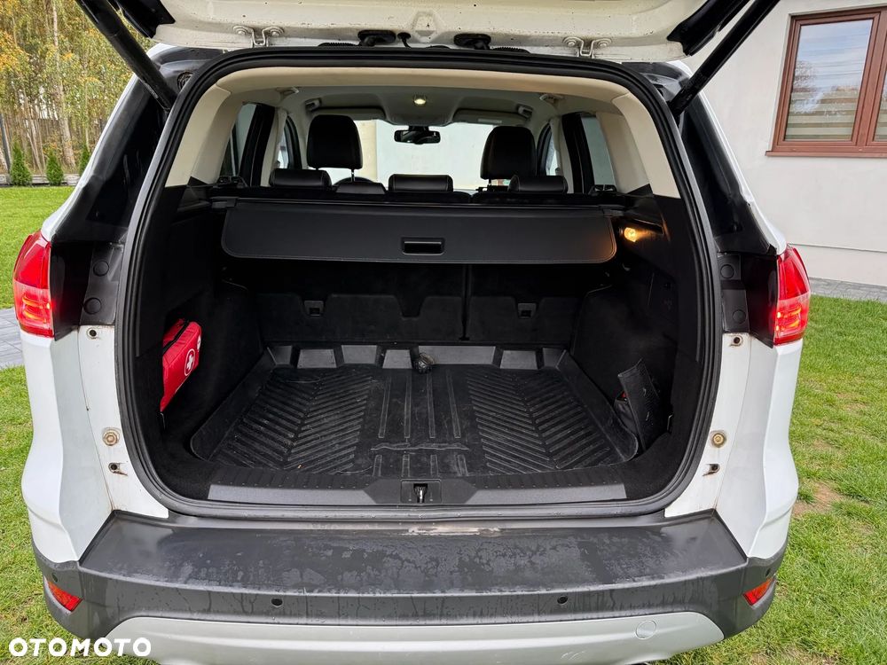 Ford Kuga 2.0 TDCi 4x4 Titanium - 21