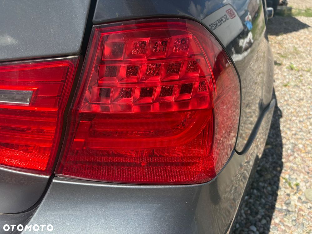 Tylna prawa lampa BMW E90 LCI - 3