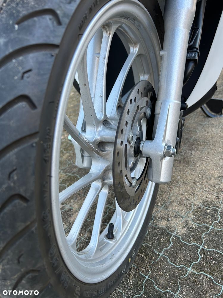 Honda SH - 16
