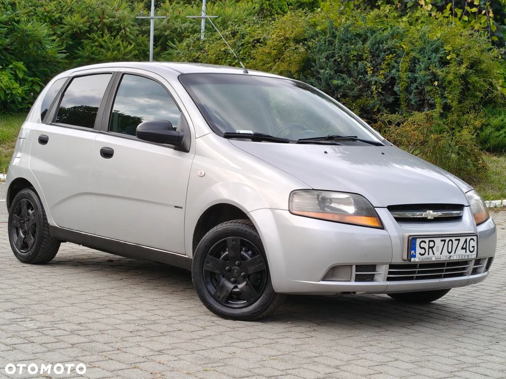 Chevrolet Aveo 1.2 SE / Plus - 26