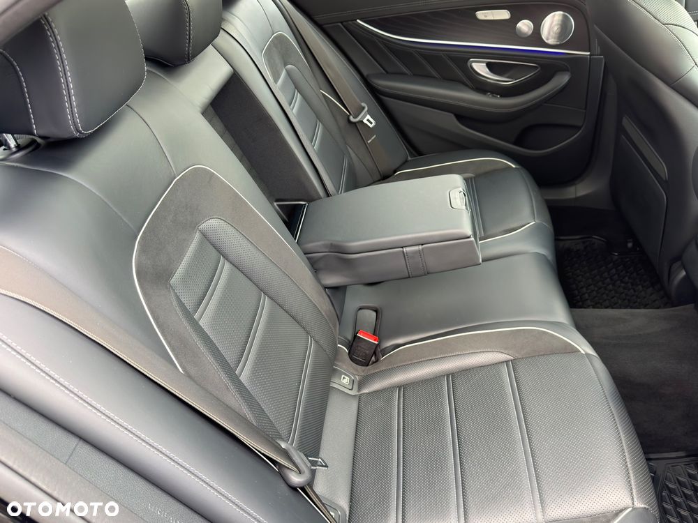 Mercedes-Benz Klasa E AMG 63 S 4-Matic+ - 15