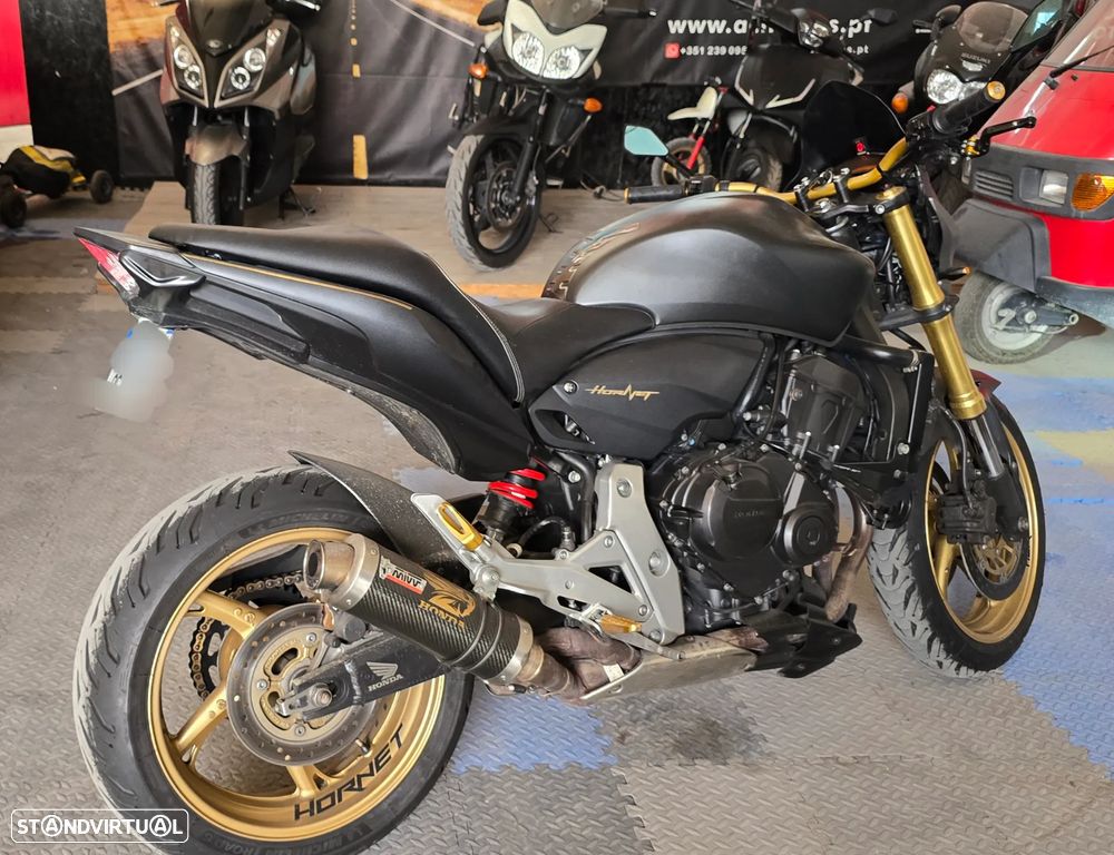 Honda Hornet 600 R édition special Rizzoma - 6