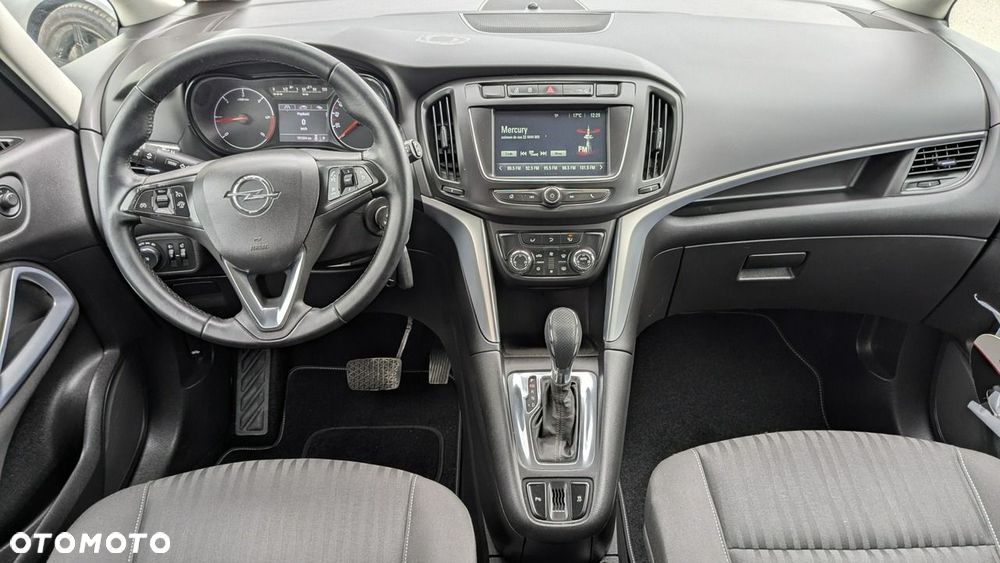 Opel Zafira - 24