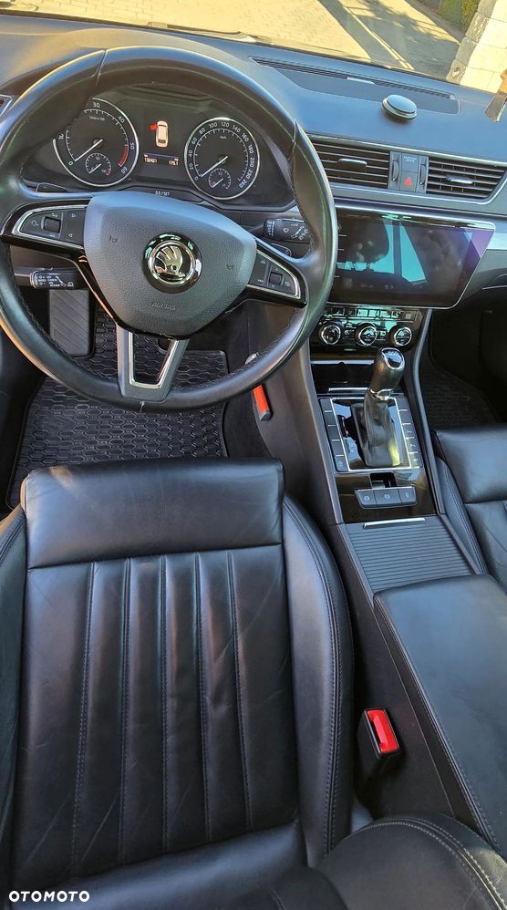 Skoda Superb 2.0 TDI DSG Ambition - 7