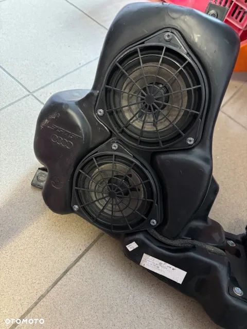 GŁOŚNIK SUBWOOFER WZMACNIACZ BOSE 4B5035382A AUDI A6 C5 - 2