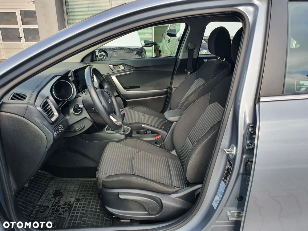 Kia Ceed 1.5 T-GDI M - 25
