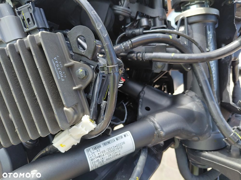 Yamaha MT - 12