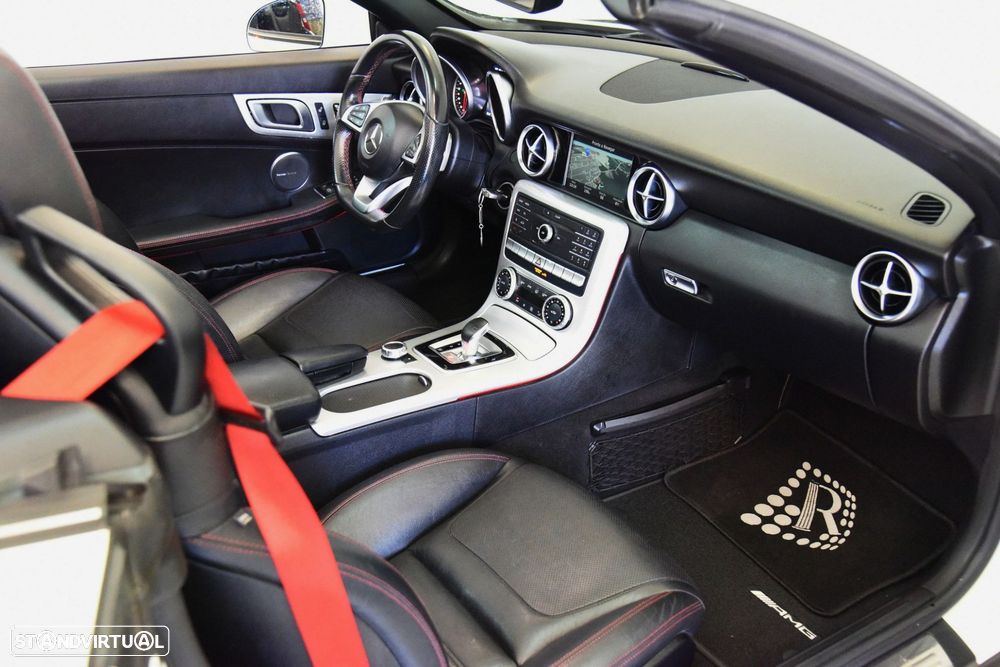 Mercedes-Benz SLC 250 d - 30