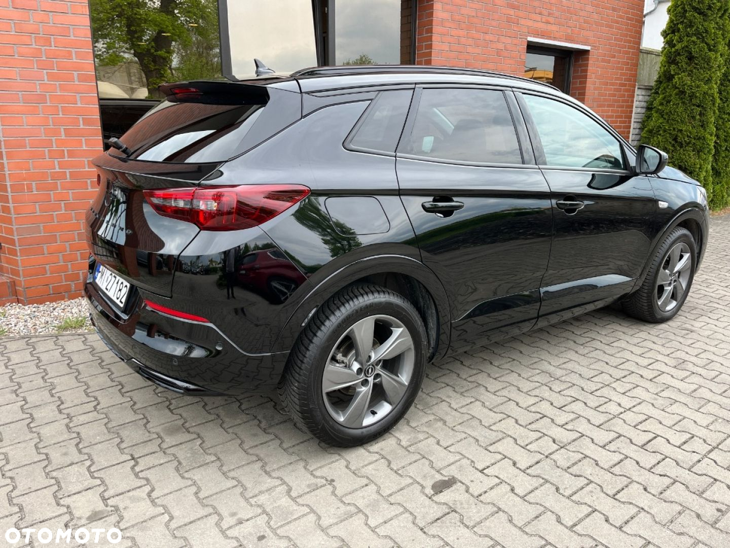Opel Grandland 1.2 T Business Elegance S&S - 4