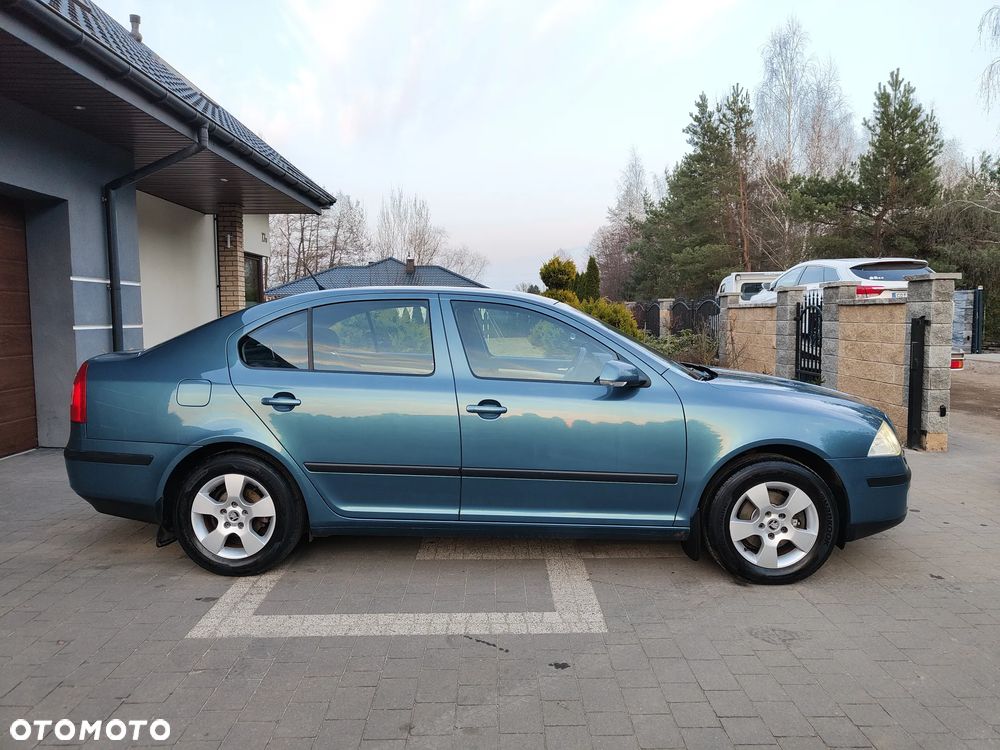Skoda Octavia 1.6 Elegance - 3