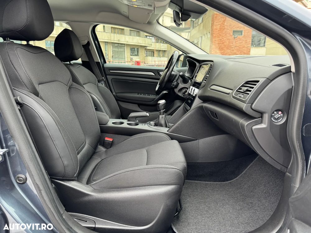 Renault Megane BLUE dCi 115 BUSINESS EDITION - 17