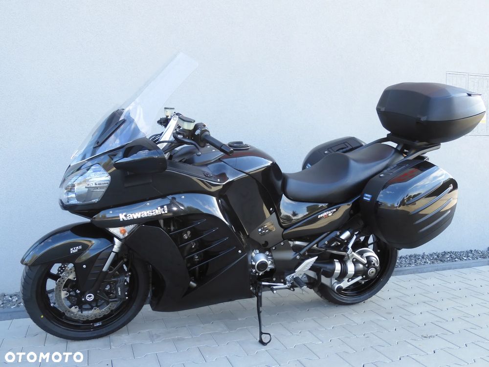 Kawasaki GTR - 34