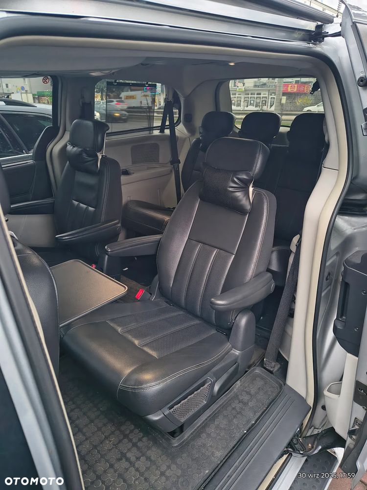 Chrysler Town & Country 4.0 Limited - 26