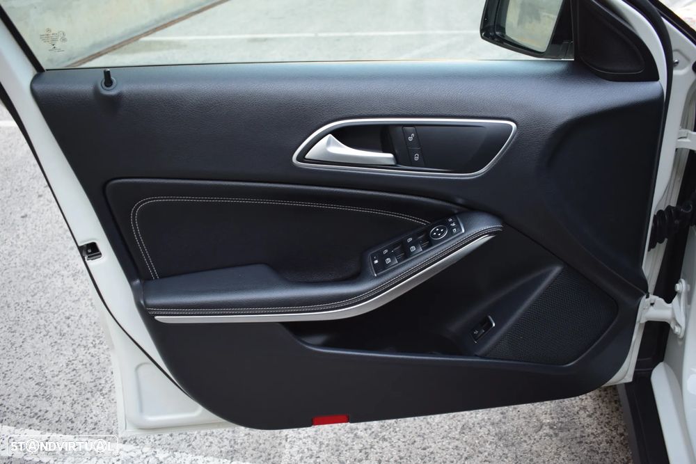 Mercedes-Benz GLA 180 CDI Urban - 27