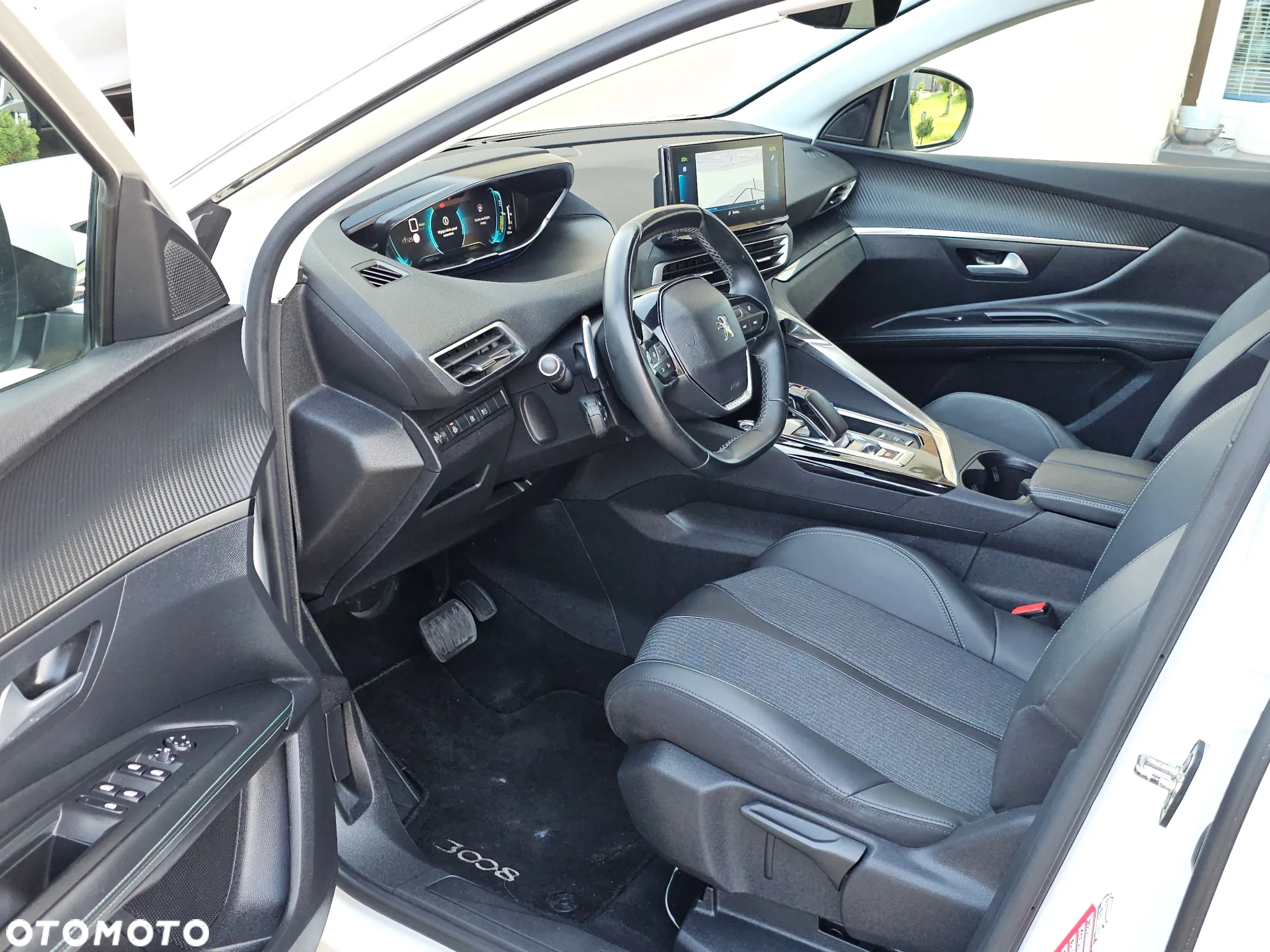 Peugeot 3008 Plug-In Hybrid 225 e-EAT8 Allure Pack - 18