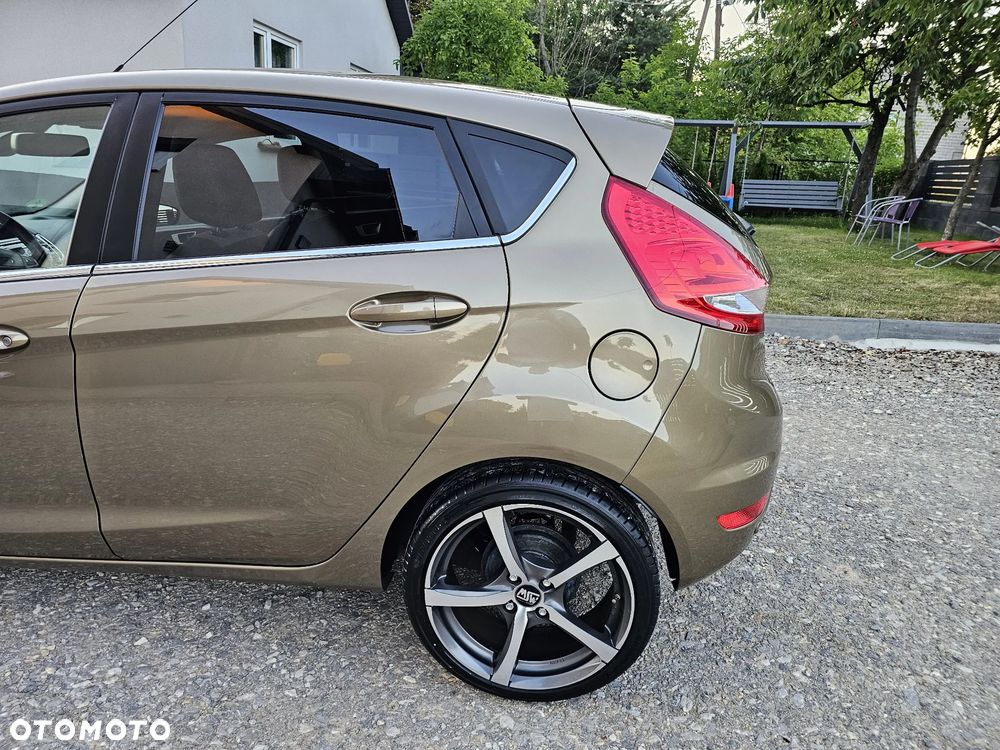 Ford Fiesta 1.6 Ti-VCT Titanium - 40