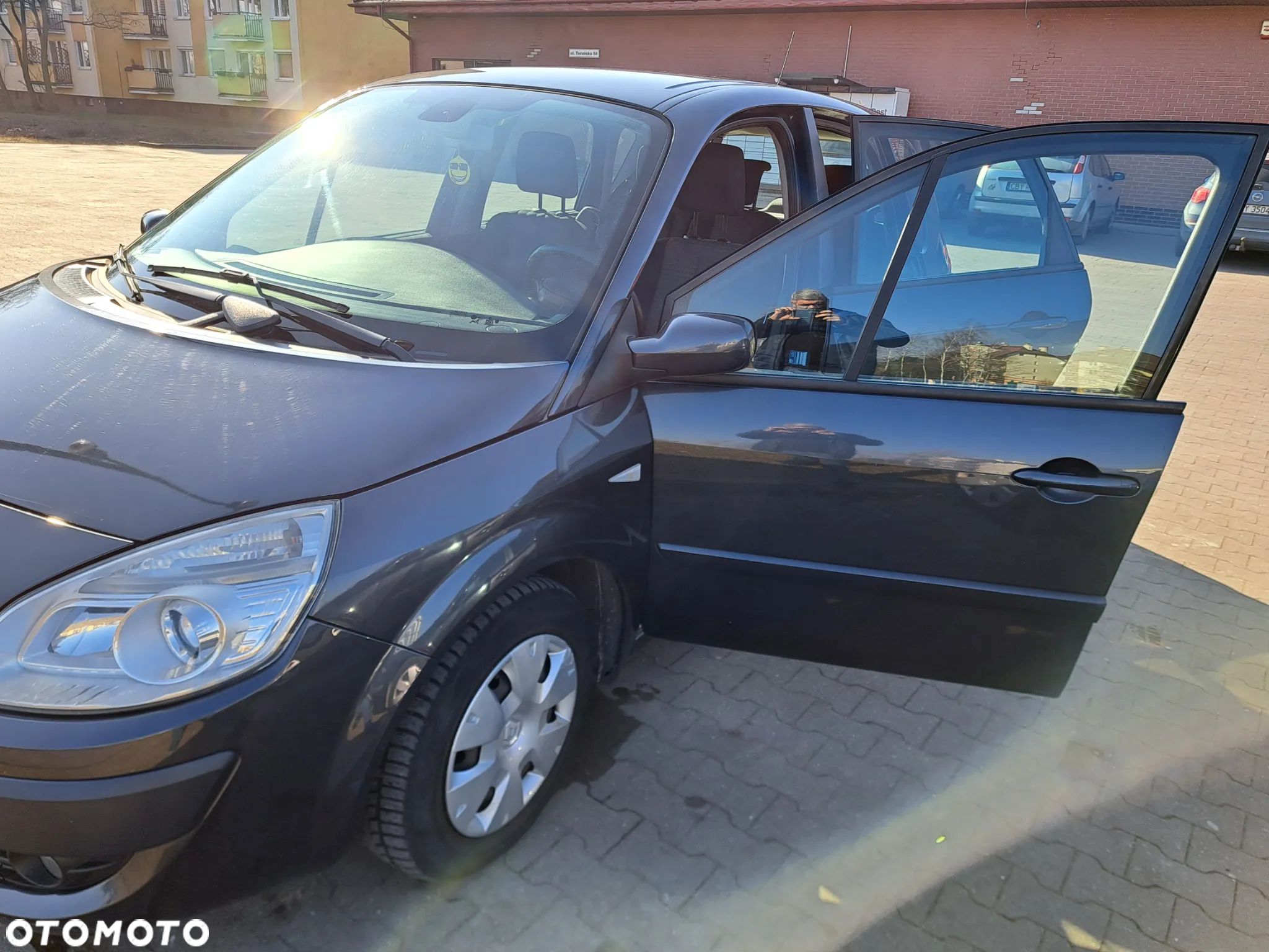 Renault Scenic - 1
