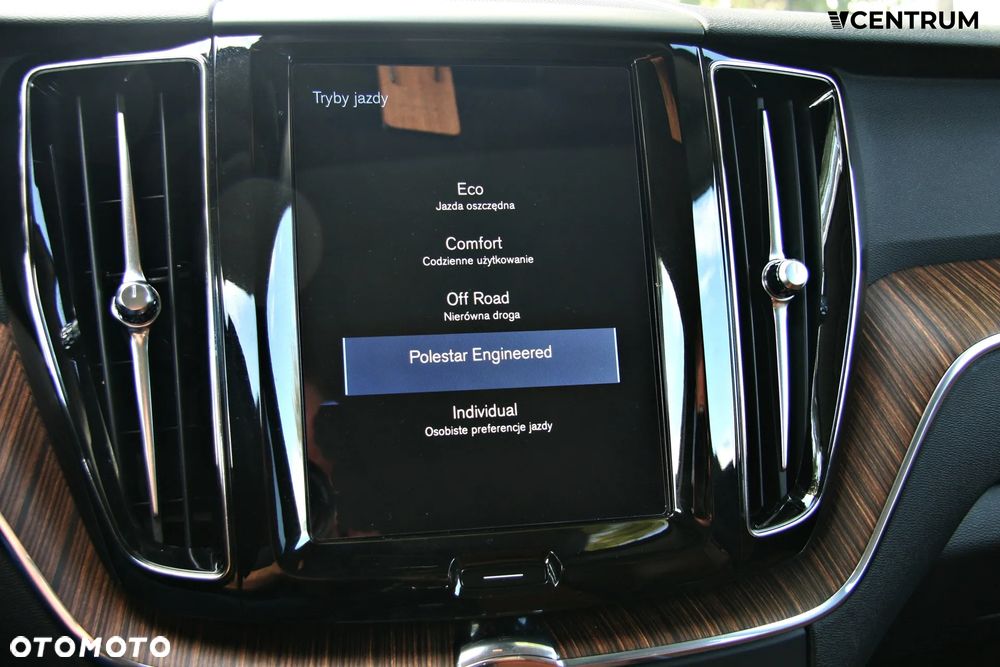 Volvo XC 60 D4 AWD Momentum - 14