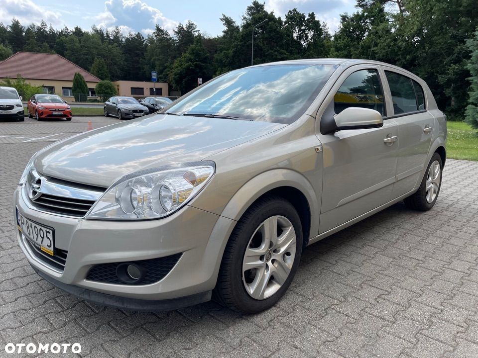 Opel Astra 1.6 Enjoy - 2