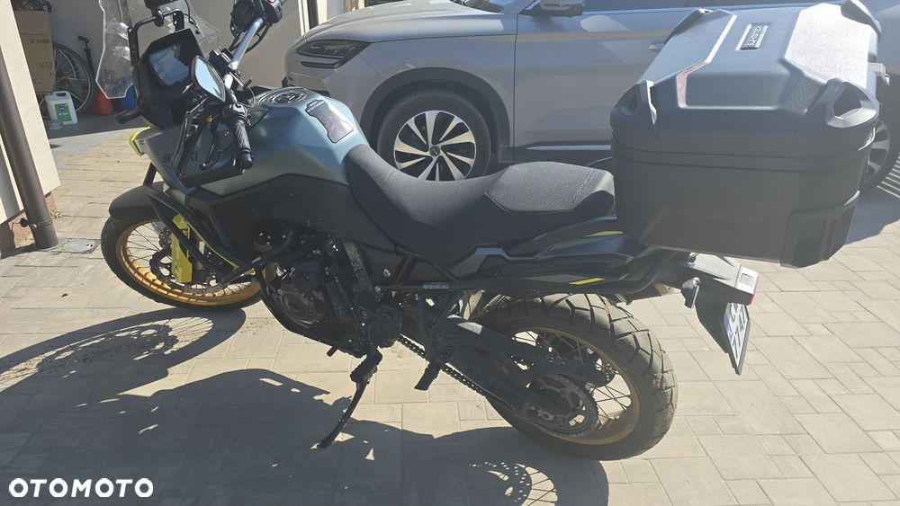 Suzuki V-STROM - 9