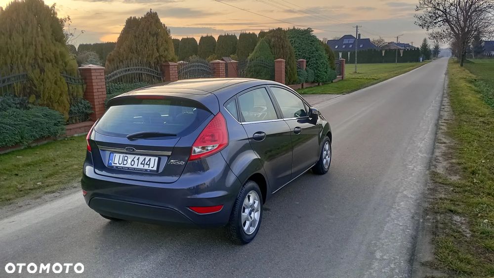 Ford Fiesta 1.25 Champions Edition - 4