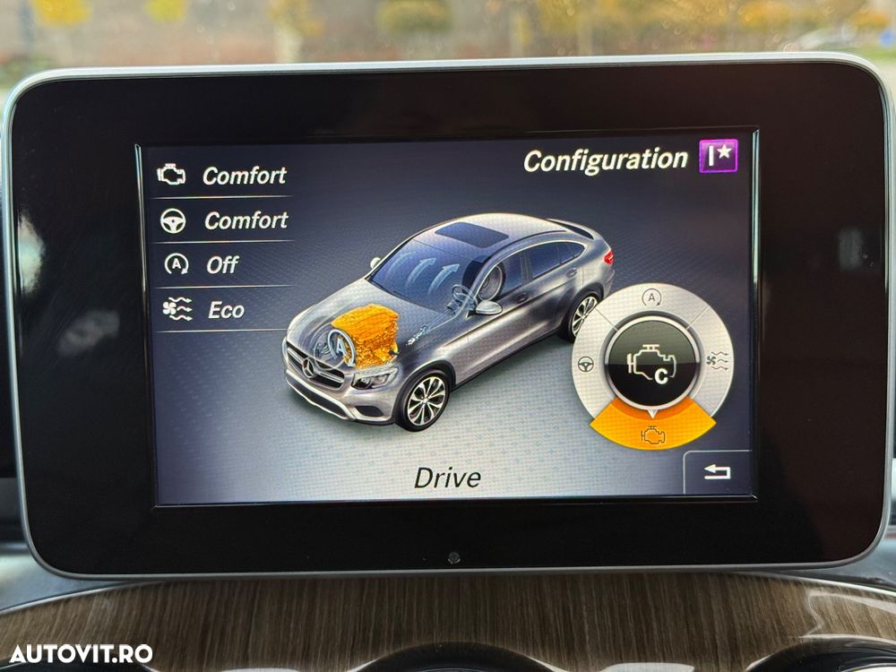 Mercedes-Benz GLC Coupe 250 4Matic 9G-TRONIC AMG Line - 31