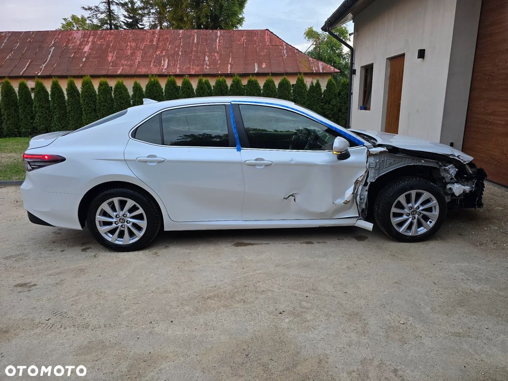 Toyota Camry - 13