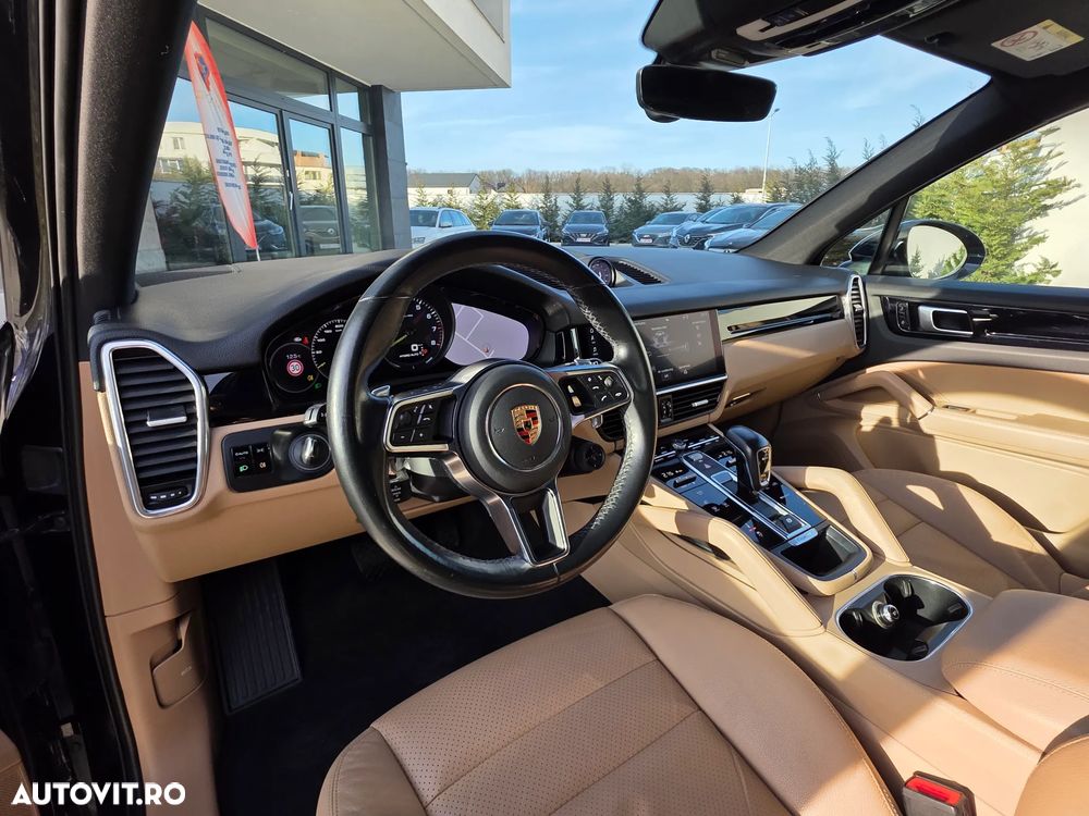 Porsche Cayenne - 27