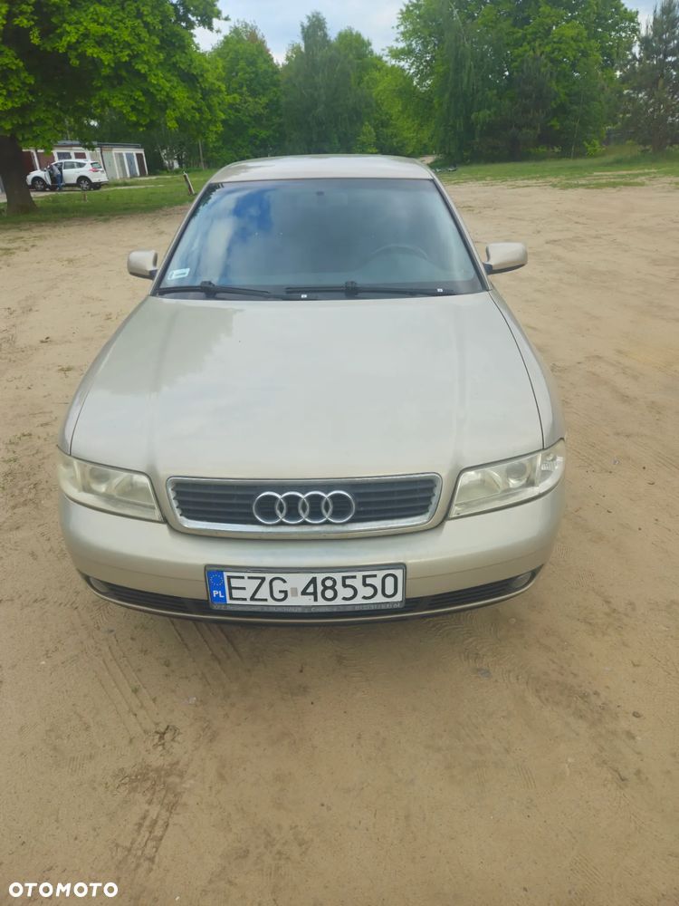 Audi A4 Limousine - 7