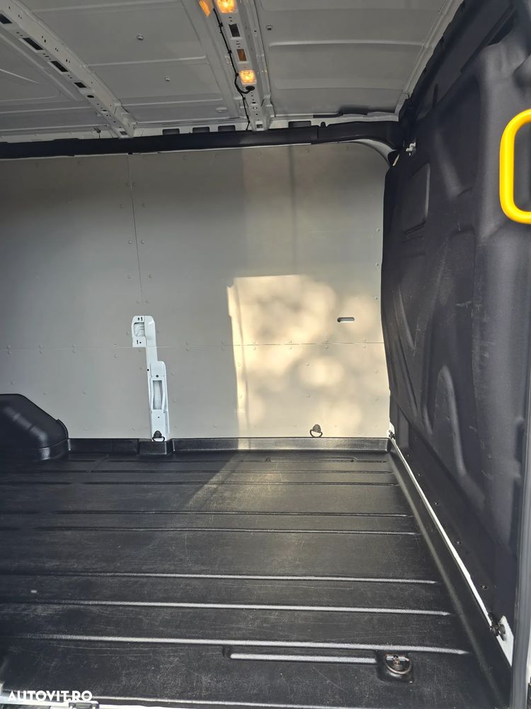 Ford Transit - 15