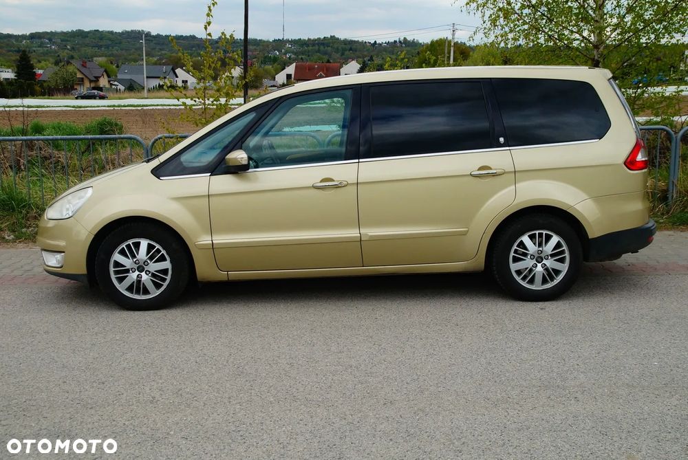 Ford Galaxy 2.0 Ghia - 4