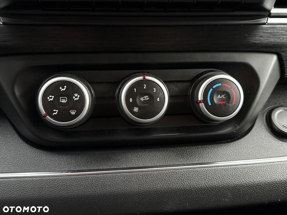 Renault Trafic - 15