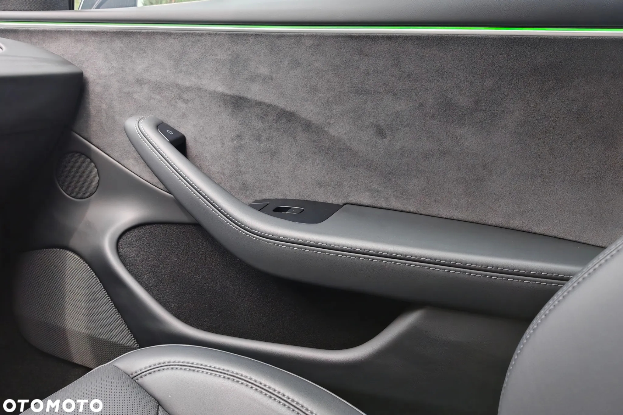 Tesla Model 3 Long Range AWD - 25