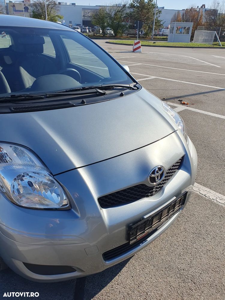 Toyota Yaris 1.3 Luna - 2