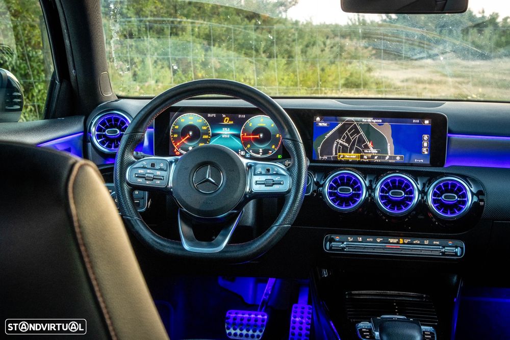 Mercedes-Benz A 180 d 7G-DCT AMG Line - 14