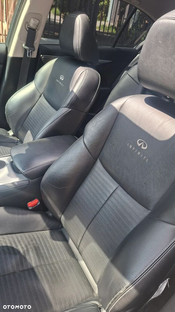Infiniti Q50 2.0t Sport - 13