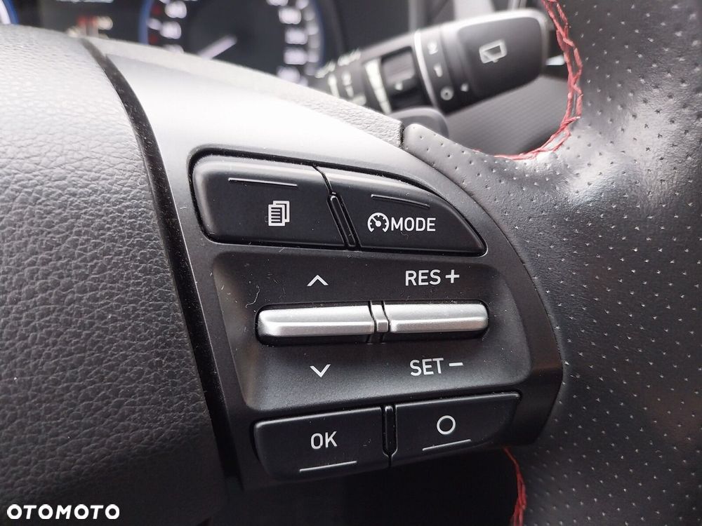 Hyundai Kona 1.6 GDI Hybrid Premium DCT - 17