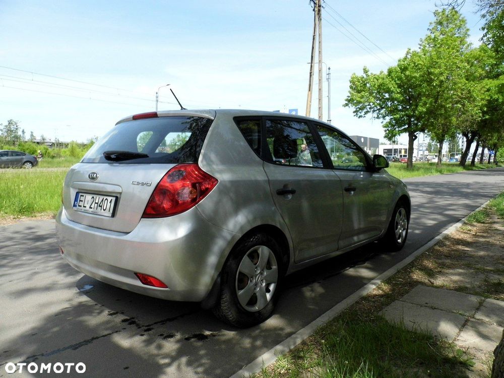 Kia Ceed - 5