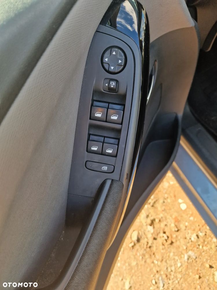 Citroën C4 Picasso 1.6 BlueHDi MoreLife S&S EAT6 - 16