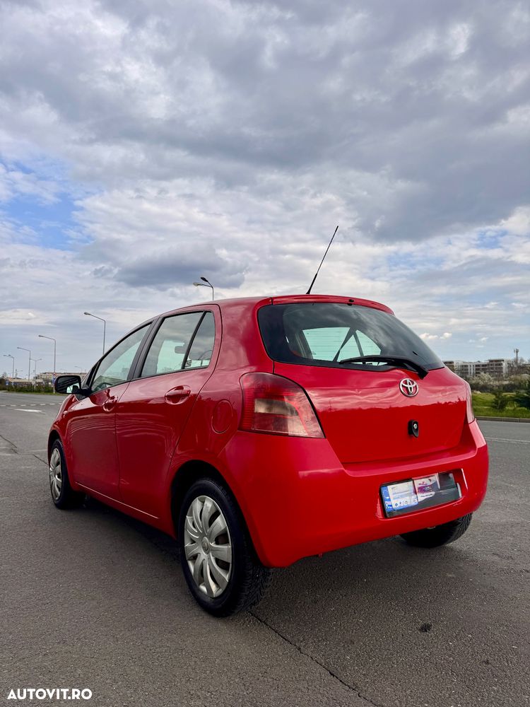 Toyota Yaris 1.3 Sol - 5