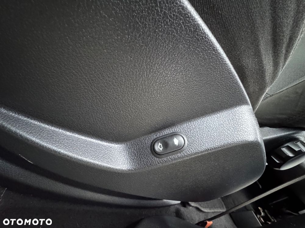 Ford S-Max - 31