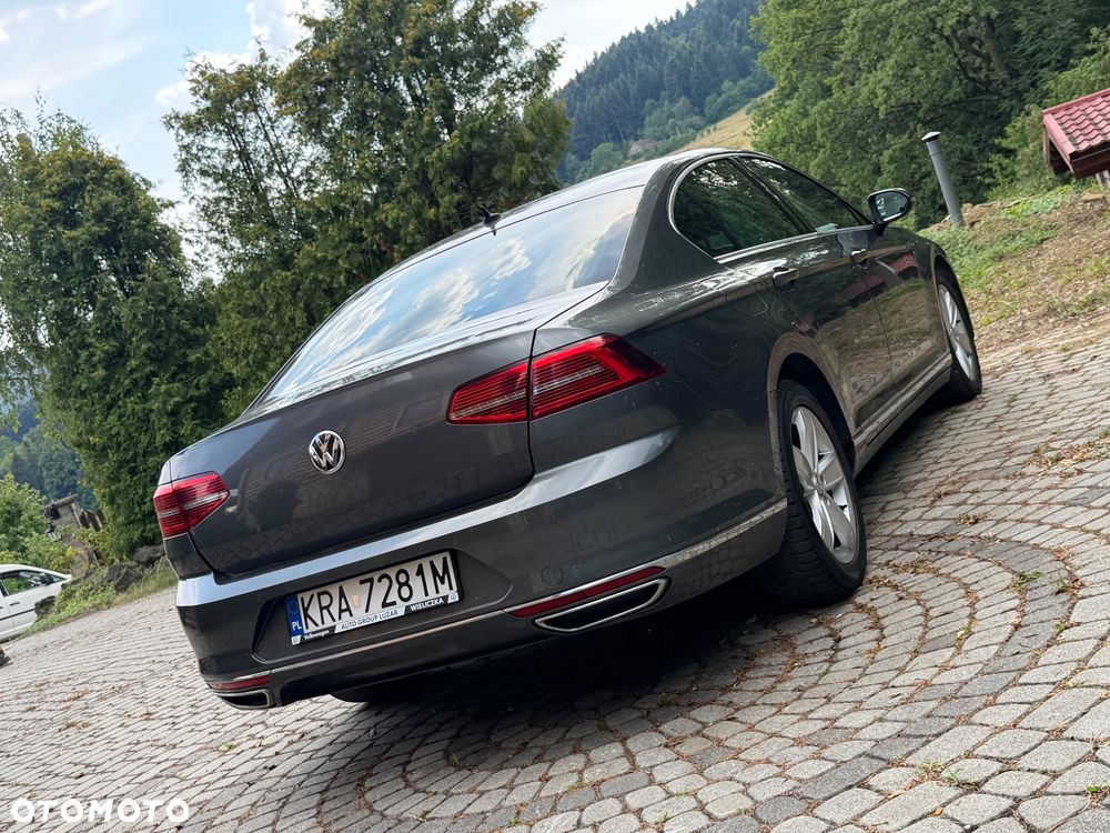 Volkswagen Passat - 9