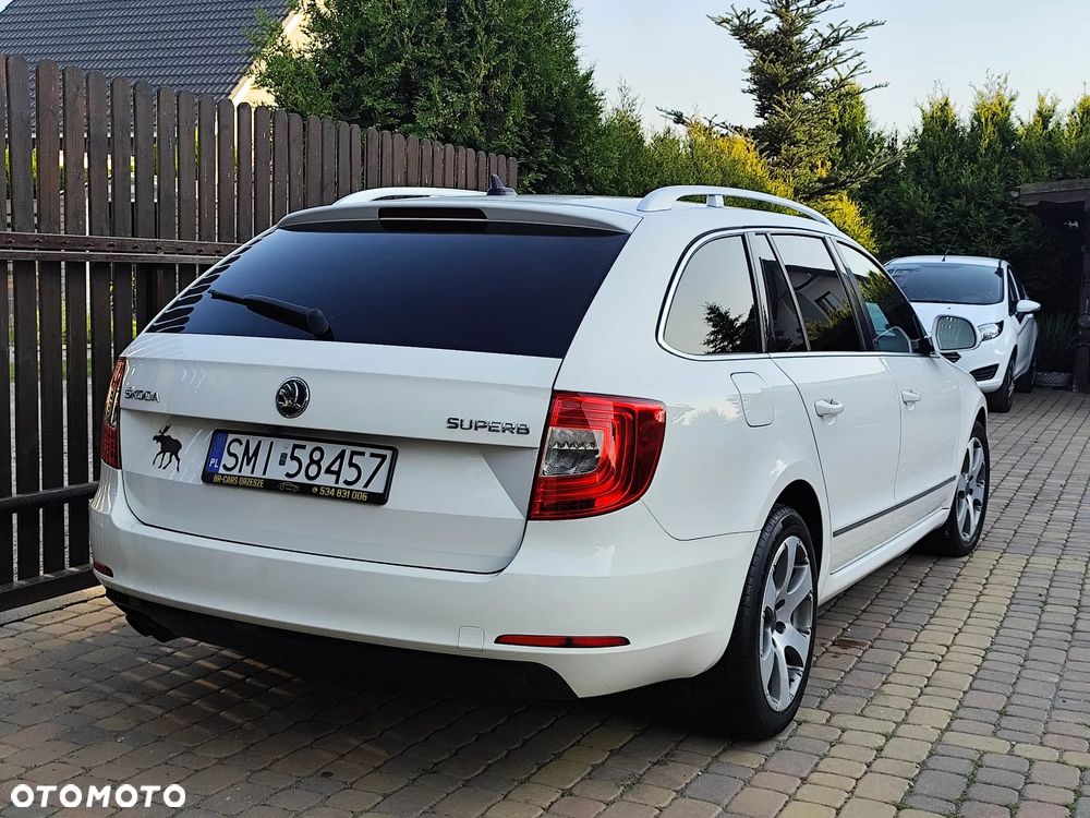 Skoda Superb 2.0 TDI DSG Elegance - 17