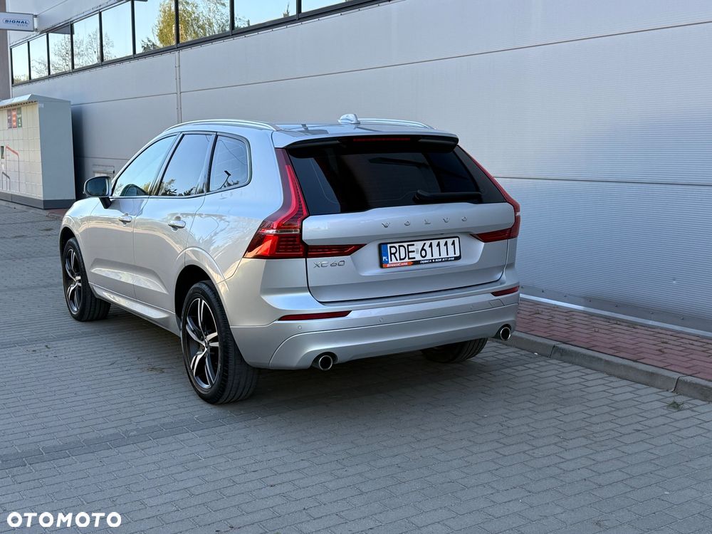 Volvo XC 60 B4 D Geartronic Momentum Pro - 5