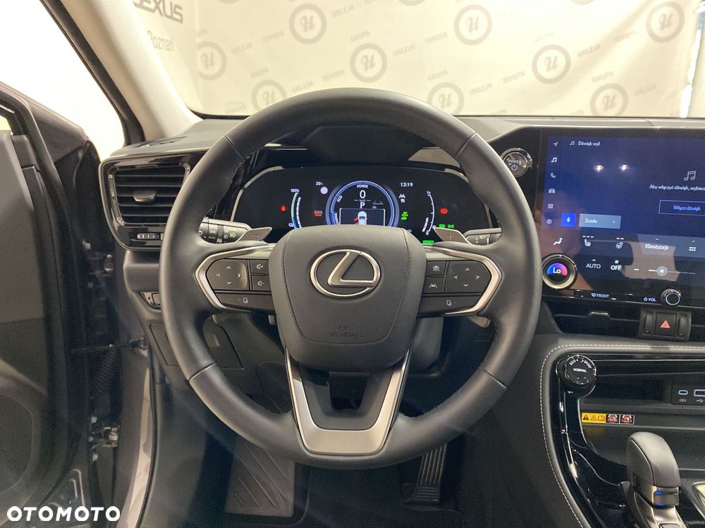 Lexus NX - 11