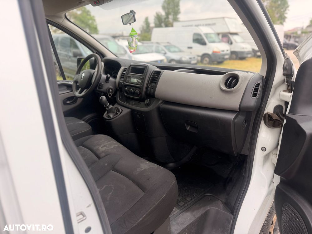 Renault Trafic Combi L2H1 8+1 Authentique - 7