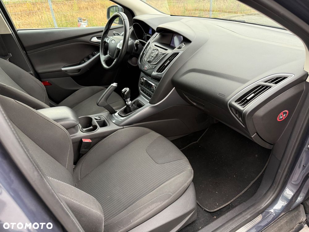 Ford Focus 1.0 EcoBoost Trend - 16