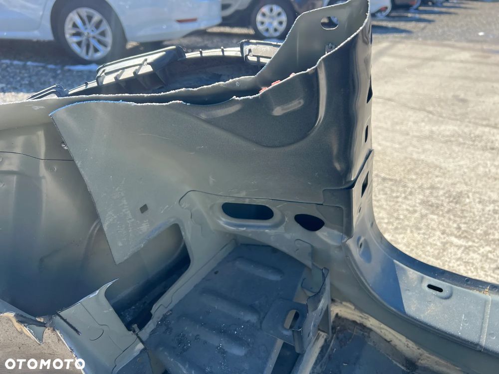 Opel Zafira C Pas tylny tył Czarny i Srebrny - 5