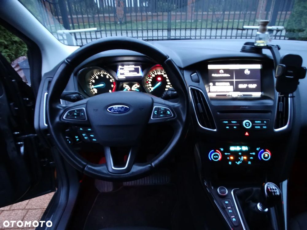 Ford Focus - 21